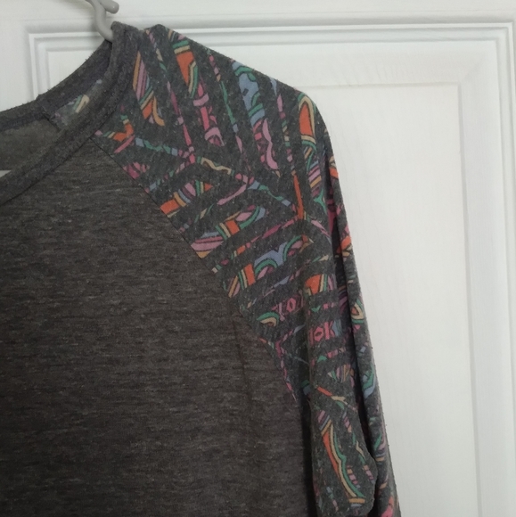 LulaRoe grey tunic - Picture 2 of 3